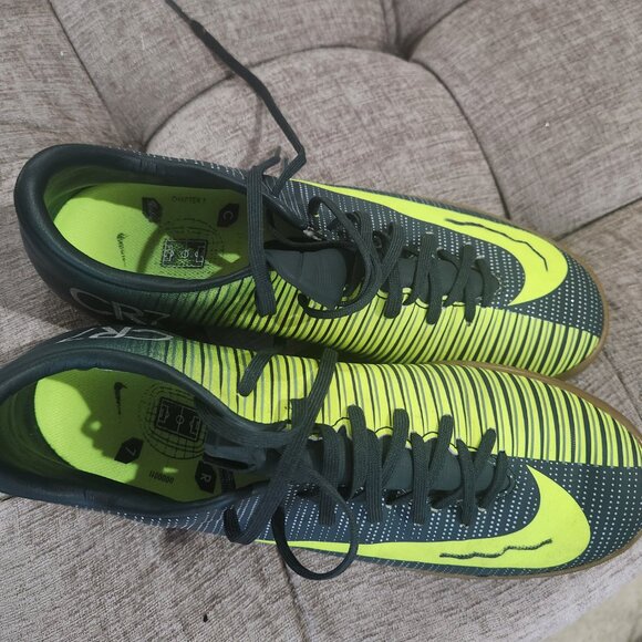 CR7 Men's Indoor/Futsal Soccer Shoes Mercurial Size 7 Seaweed - Picture 2 of 12